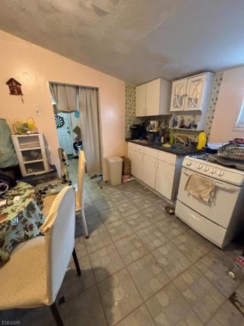 564 River Street Paterson NJ 07524