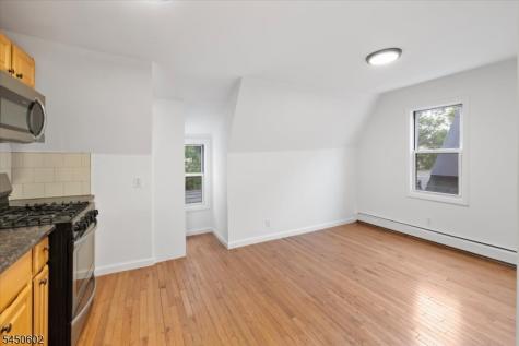 533 S Clinton Street East Orange NJ 07018