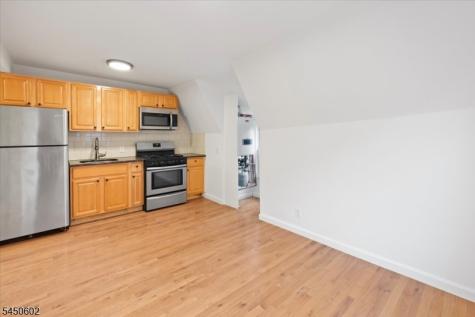 533 S Clinton Street East Orange NJ 07018