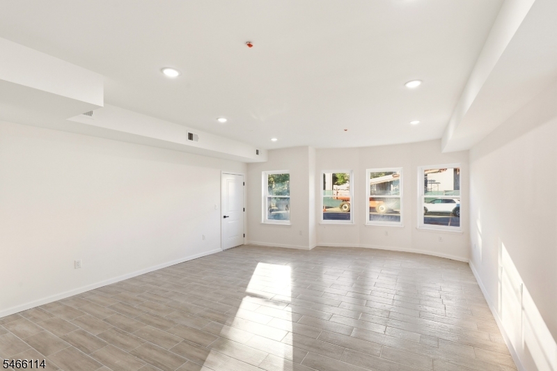 64 Lyons Avenue Newark NJ 07112