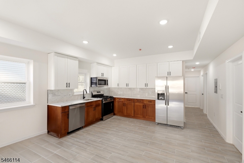 64 Lyons Avenue Newark NJ 07112