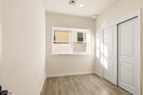 64 Lyons Avenue Newark NJ 07112