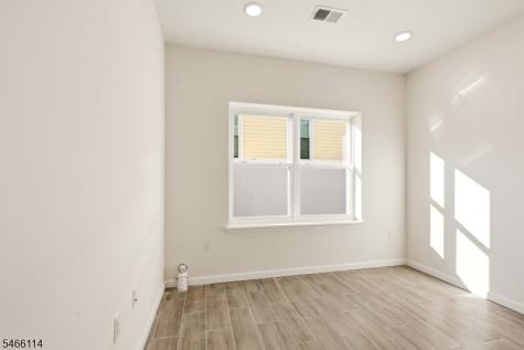 64 Lyons Avenue Newark NJ 07112