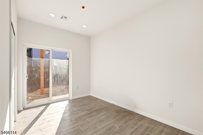 64 Lyons Avenue Newark NJ 07112
