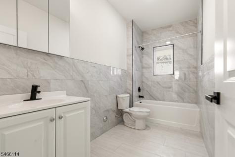64 Lyons Avenue Newark NJ 07112