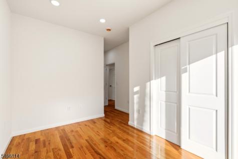 64 Lyons Avenue Newark NJ 07112
