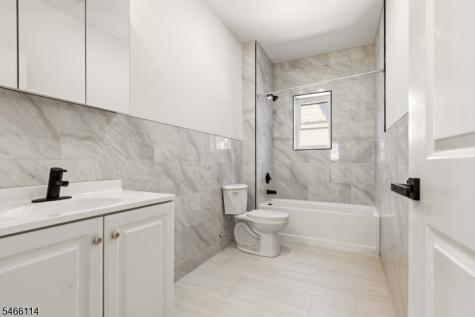 64 Lyons Avenue Newark NJ 07112