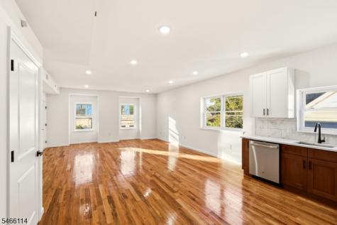 64 Lyons Avenue Newark NJ 07112