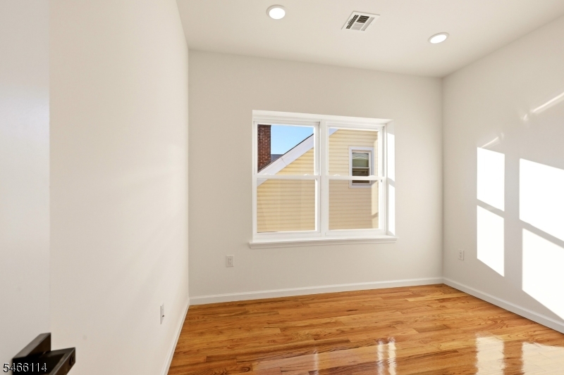 64 Lyons Avenue Newark NJ 07112