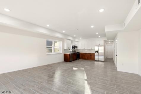 64 Lyons Avenue Newark NJ 07112