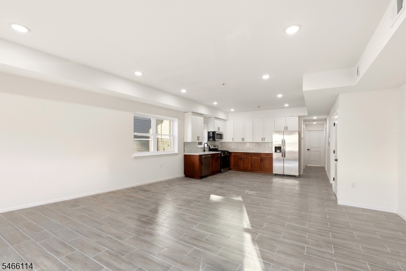 64 Lyons Avenue Newark NJ 07112