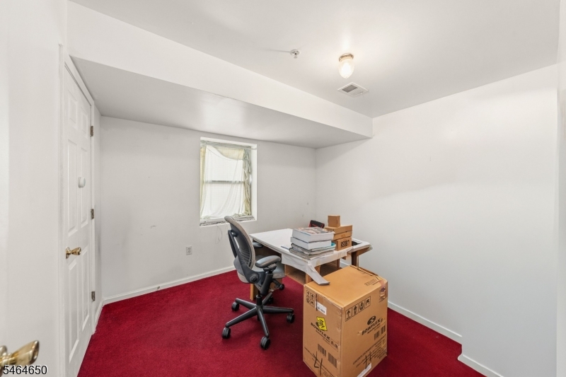 39 Wainwright Street Newark NJ 07112