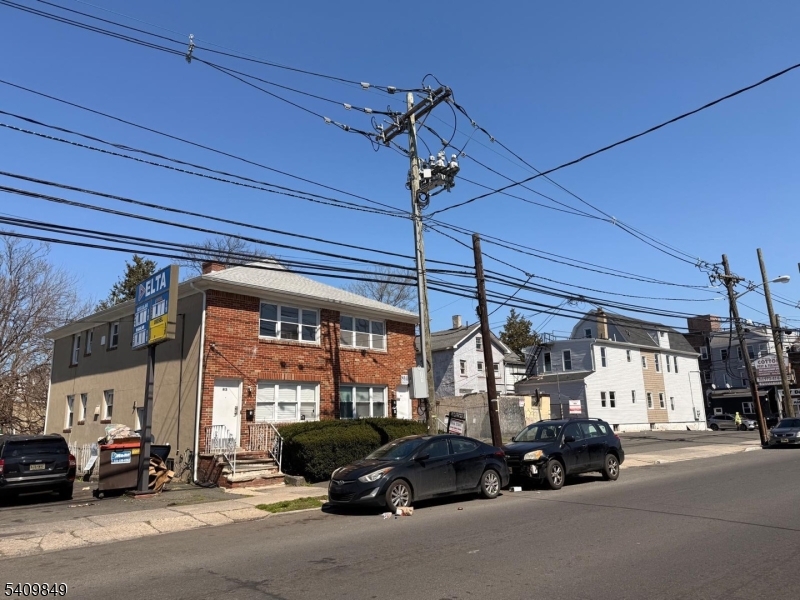 810 18TH Avenue Irvington NJ 07111