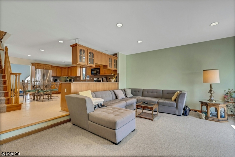 214 Van Buren Street Lyndhurst NJ 07071