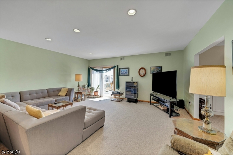 214 Van Buren Street Lyndhurst NJ 07071