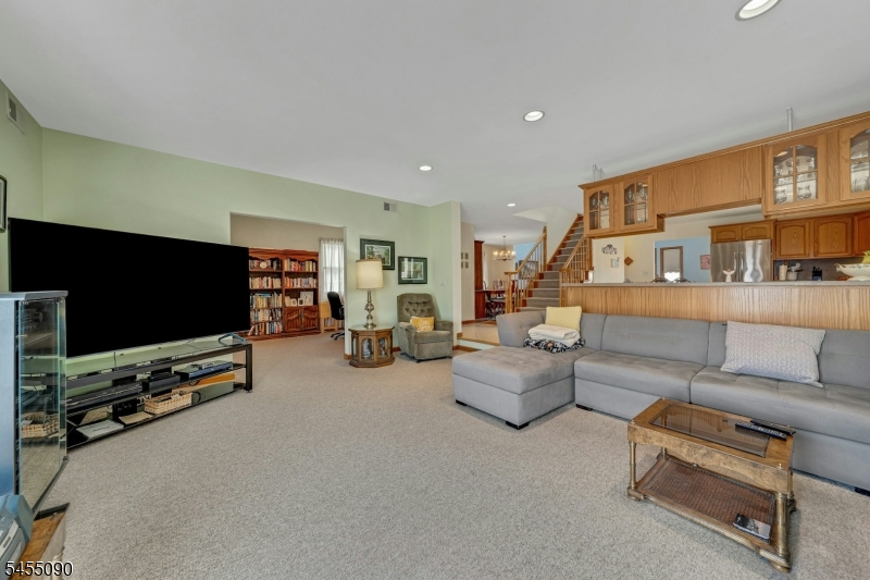 214 Van Buren Street Lyndhurst NJ 07071