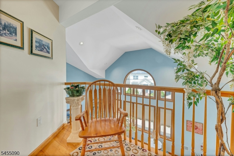 214 Van Buren Street Lyndhurst NJ 07071