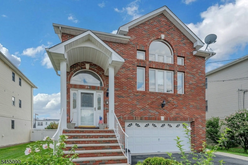 214 Van Buren Street Lyndhurst NJ 07071