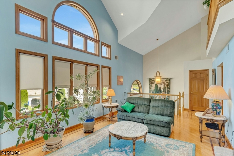 214 Van Buren Street Lyndhurst NJ 07071