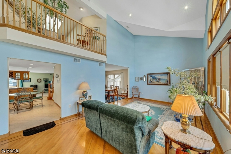 214 Van Buren Street Lyndhurst NJ 07071