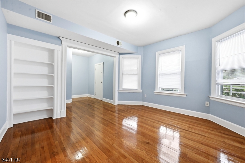 21 N 18th Street East Orange NJ 07017