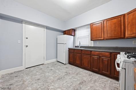 21 N 18th Street East Orange NJ 07017