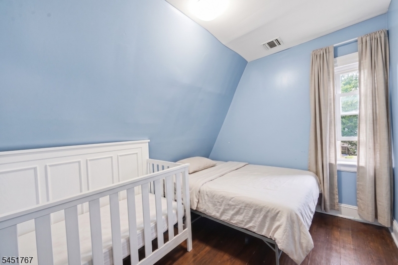 21 N 18th Street East Orange NJ 07017