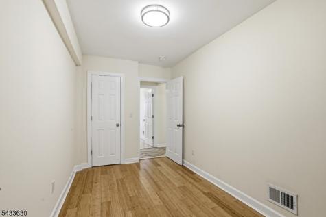 194 Hillside Avenue Newark NJ 07108