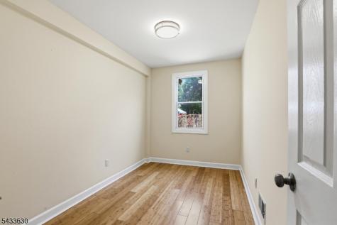 194 Hillside Avenue Newark NJ 07108