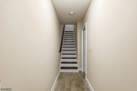 194 Hillside Avenue Newark NJ 07108