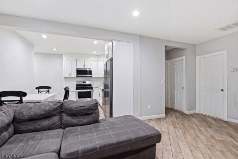 194 Hillside Avenue Newark NJ 07108