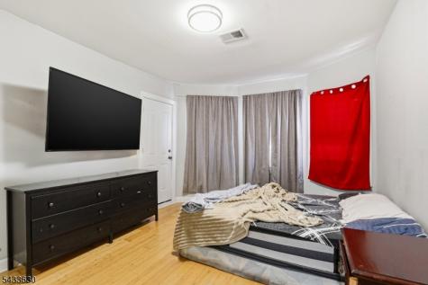 194 Hillside Avenue Newark NJ 07108