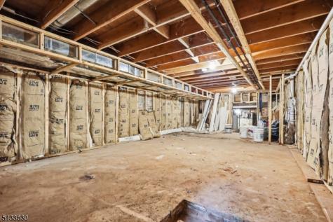 194 Hillside Avenue Newark NJ 07108