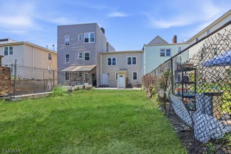 194 Hillside Avenue Newark NJ 07108