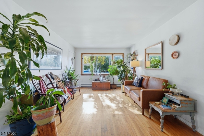 441 Willow Avenue Roselle Park NJ 07204