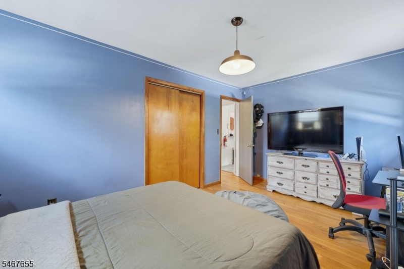 441 Willow Avenue Roselle Park NJ 07204