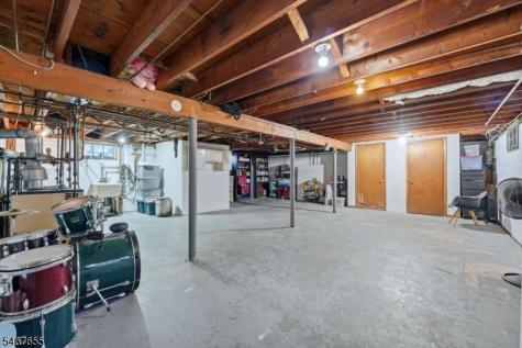 441 Willow Avenue Roselle Park NJ 07204