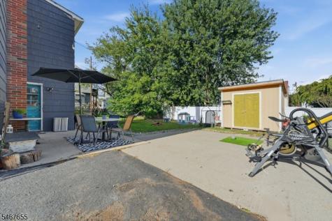441 Willow Avenue Roselle Park NJ 07204