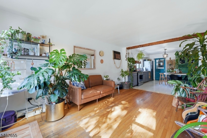 441 Willow Avenue Roselle Park NJ 07204