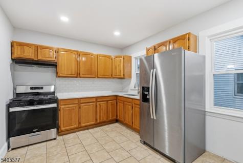 288 William Street East Orange NJ 07017