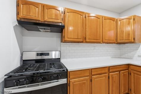 288 William Street East Orange NJ 07017
