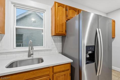 288 William Street East Orange NJ 07017