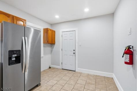 288 William Street East Orange NJ 07017