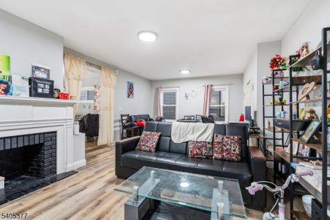 288 William Street East Orange NJ 07017