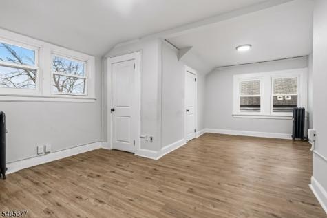288 William Street East Orange NJ 07017