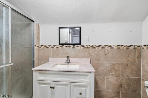 288 William Street East Orange NJ 07017