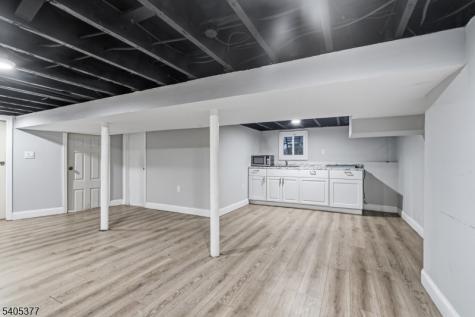 288 William Street East Orange NJ 07017