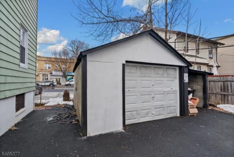288 William Street East Orange NJ 07017