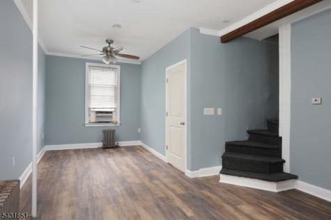 16 E 19th Street Linden NJ 07036