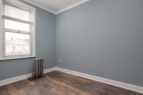 16 E 19th Street Linden NJ 07036